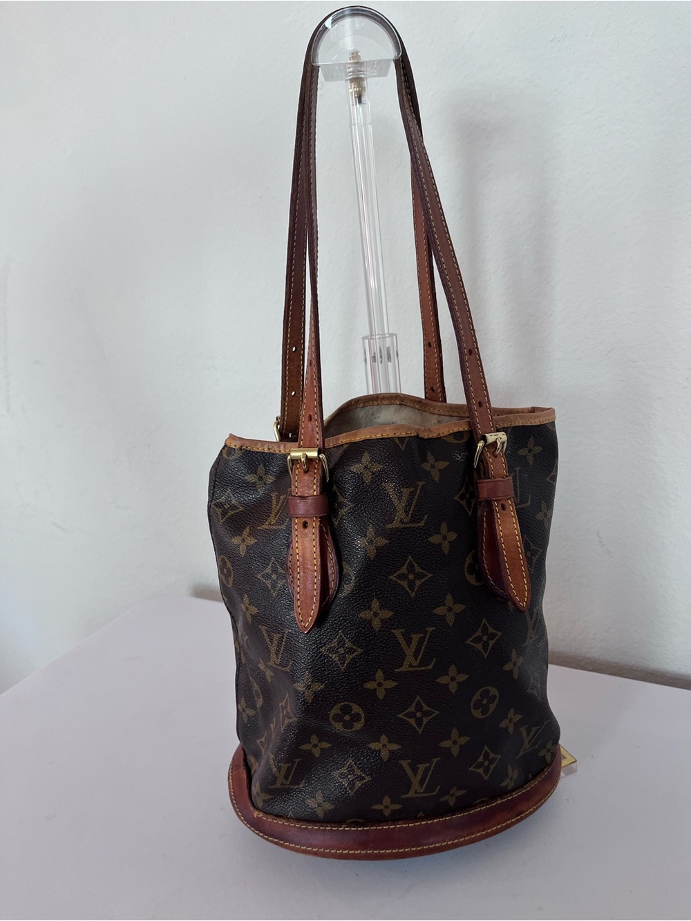 LOUIS VUITTON MONOGRAM PM BUCKET BAG - Picture 5 of 14
